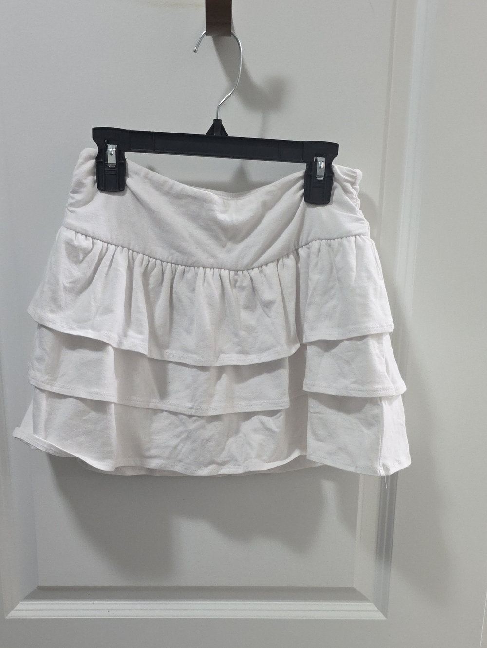 Hollister White Tiered Ruffle Skater Skirt